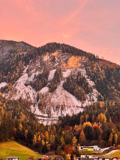 Zabytki i historyczne miejsca w Karpaczu wspaniałe do odkrycia